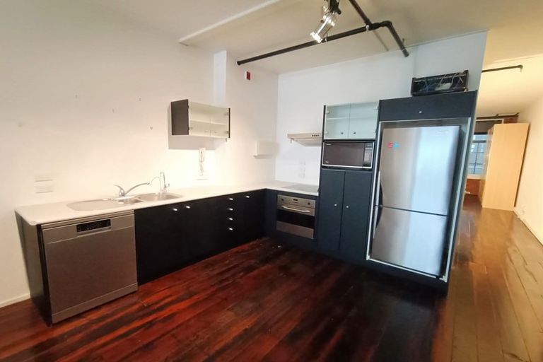 Photo of property in 8/20 Egmont Street, Te Aro, Wellington, 6011