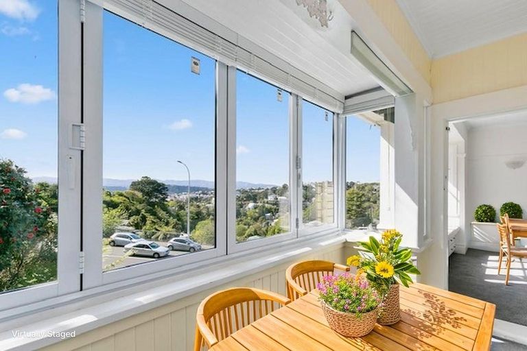 Photo of property in 51 Northland Road, Northland, Wellington, 6012