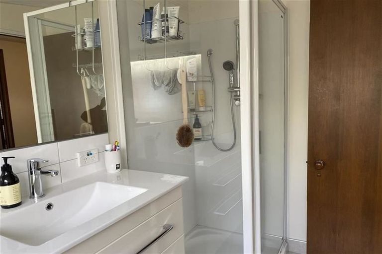 Photo of property in 5a Frith Place, Burnside, Christchurch, 8053