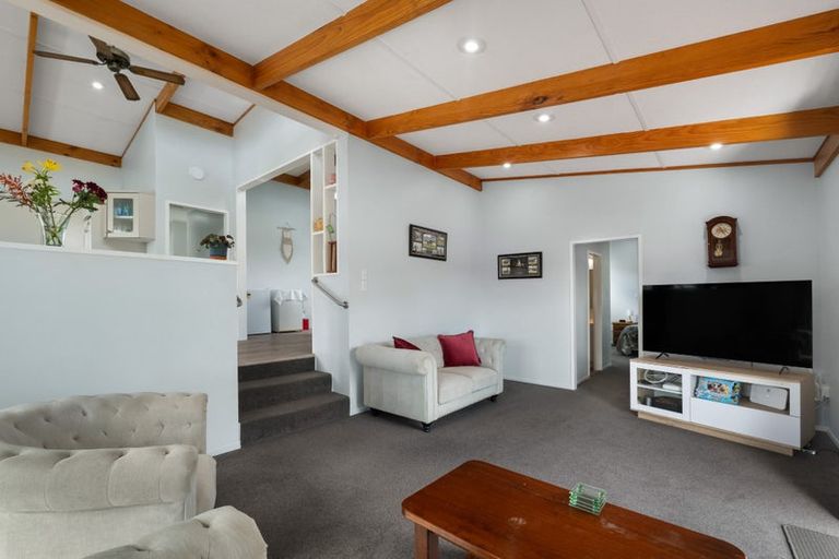 Photo of property in 1 Ohinemuri Place, Paeroa, 3600