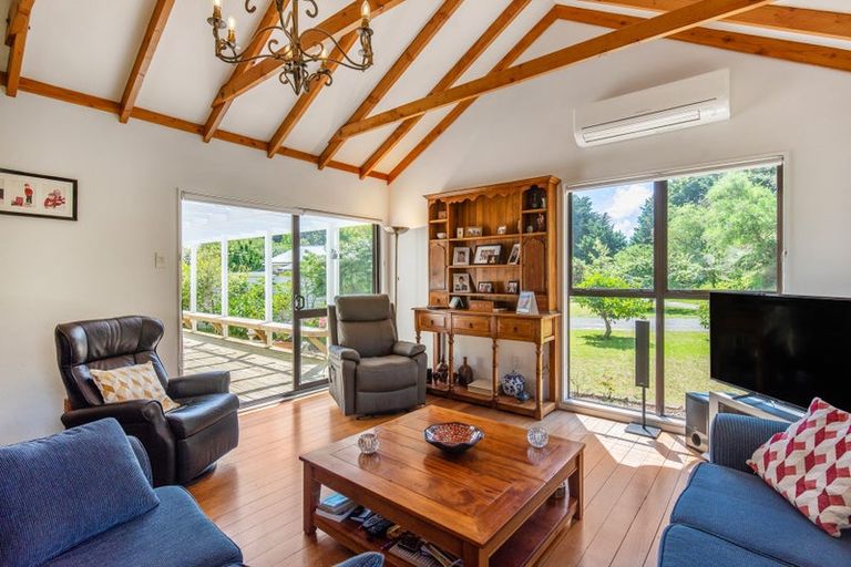 Photo of property in 27 Rongomau Lane, Raumati South, Paraparaumu, 5032