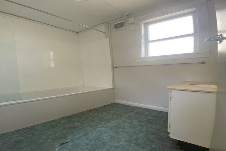 Photo of property in 89 Pirie Street, Mount Victoria, Wellington, 6011