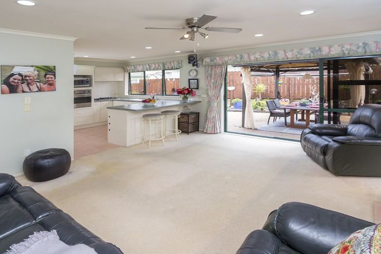 Photo of property in 30 Limerick Place, Dannemora, Auckland, 2016