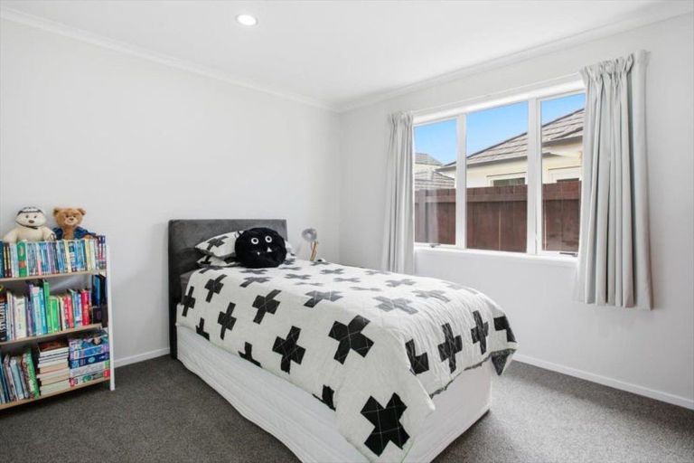 Photo of property in 4 Lanyard Street, Pyes Pa, Tauranga, 3112