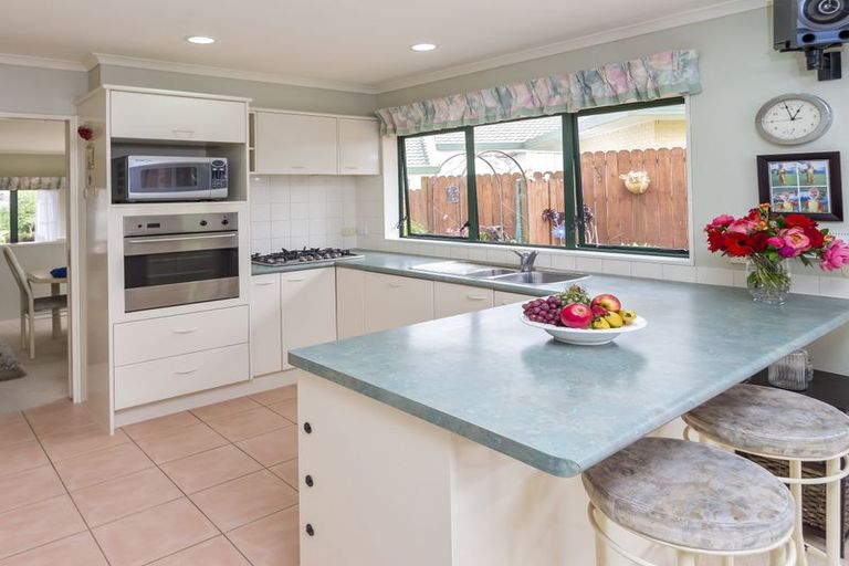 Photo of property in 30 Limerick Place, Dannemora, Auckland, 2016