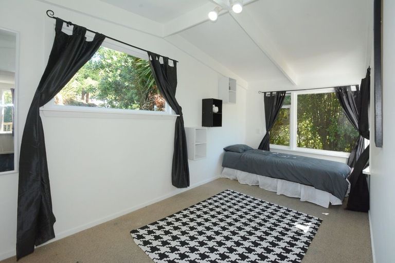 Photo of property in 25 Frances Street, Broad Bay, Dunedin, 9014