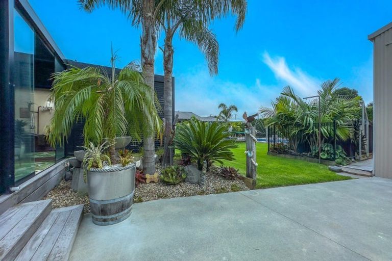 Photo of property in 101 Leighton Road, Whangamata, 3620