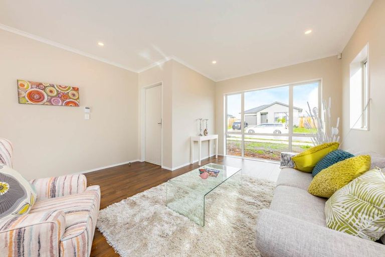 Photo of property in 8 Olivia Road, Pukekohe, 2120