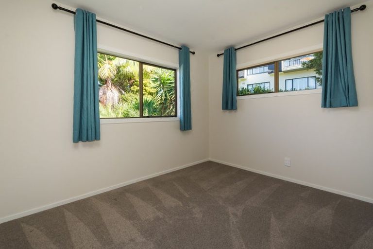 Photo of property in 24 Baltimore Place, Forrest Hill, Auckland, 0620
