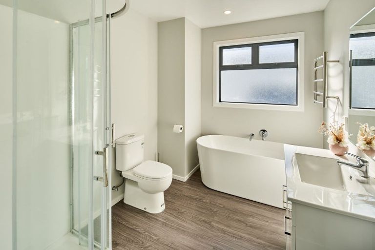 Photo of property in 92 Meremere Street, Wainuiomata, Lower Hutt, 5014