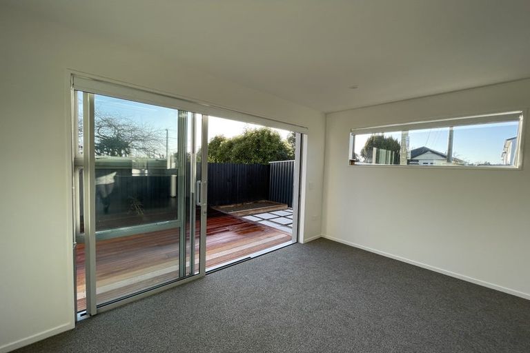 Photo of property in 1/51 Hills Road, Edgeware, Christchurch, 8013