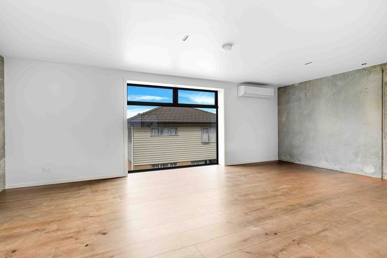 Photo of property in 5/279 Lake Road, Belmont, Auckland, 0622