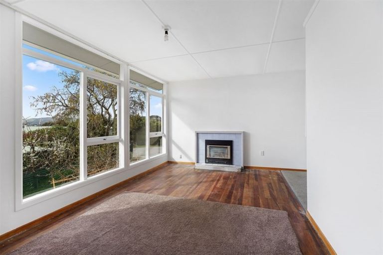 Photo of property in 70 Mana View Road, Paremata, Porirua, 5026