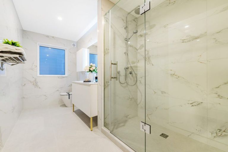 Photo of property in 2 Northgrove Avenue, Hillcrest, Auckland, 0627