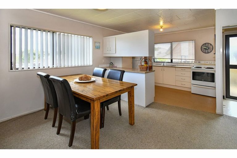 Photo of property in 1/11 Zurich Place, Weymouth, Auckland, 2103