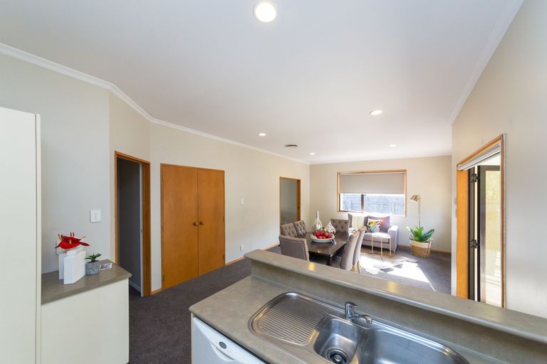 Photo of property in 40 Weston Avenue, Roslyn, Palmerston North, 4414