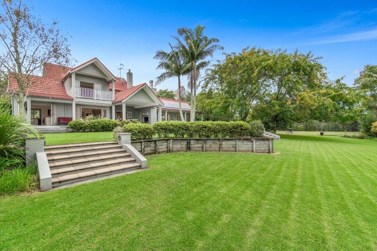 Photo of property in 37 Hardens Lane, Paremoremo, Auckland, 0632