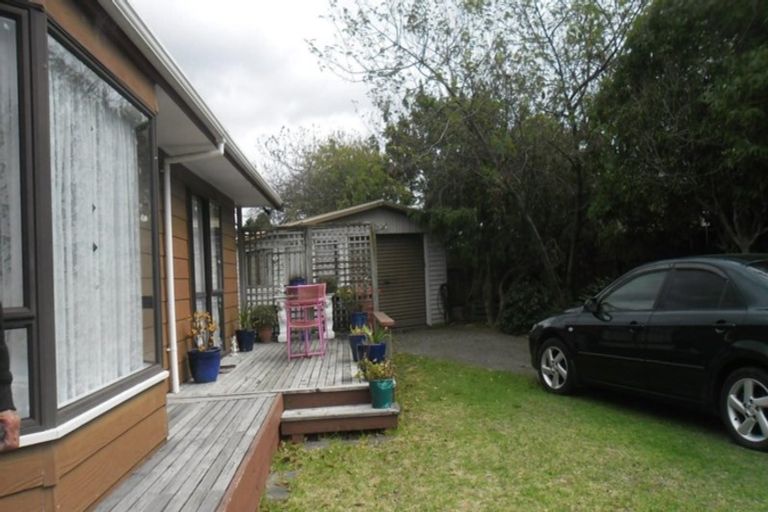 Photo of property in 11 Spackman Crescent, Paraparaumu, 5032