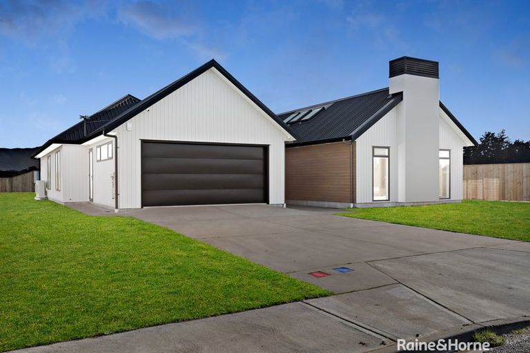 Photo of property in 37 Cotterville Crescent, Greytown, 5712