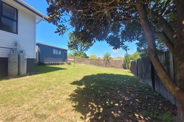 Photo of property in 10 Sombrero View, Ascot Park, Porirua, 5024