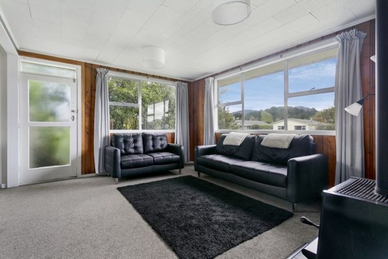 Photo of property in 21 Runuku Grove, Turangi, 3334