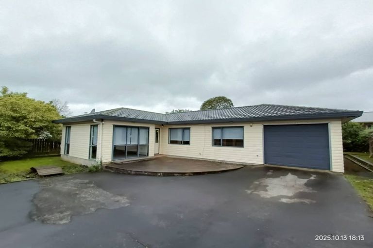 Photo of property in 1/36 Metcalfe Road, Ranui, Auckland, 0612