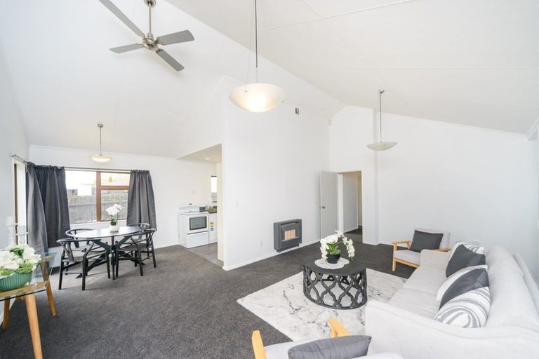 Photo of property in 19 Newton Place, Westbrook, Palmerston North, 4412