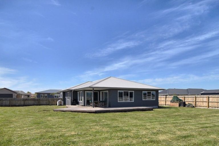 Photo of property in 8 Hartley Avenue, Carterton, 5713