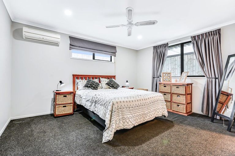Photo of property in 12 Innswood Place, Rototuna North, Hamilton, 3210