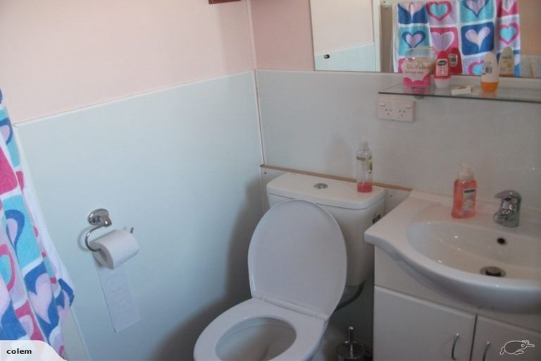 Photo of property in 1/530 Fergusson Drive, Trentham, Upper Hutt, 5018