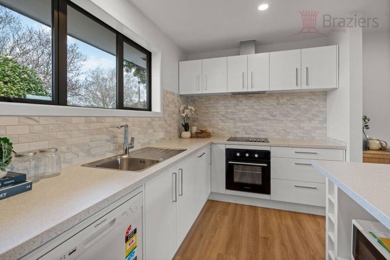 Photo of property in 214 Hendersons Road, Hoon Hay, Christchurch, 8025