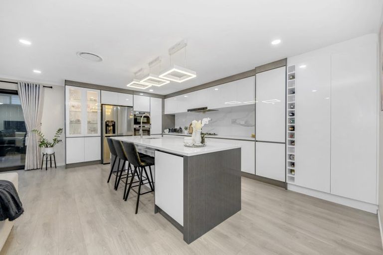 Photo of property in 3 Tannaghmore Drive, Flat Bush, Auckland, 2019