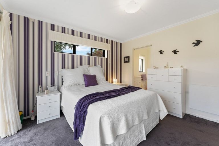 Photo of property in 8 Brookside Close, Highbury, Palmerston North, 4412
