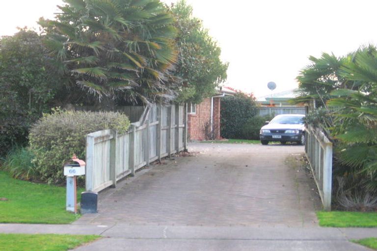 Photo of property in 66 Bouverie Crescent, Flagstaff, Hamilton, 3210