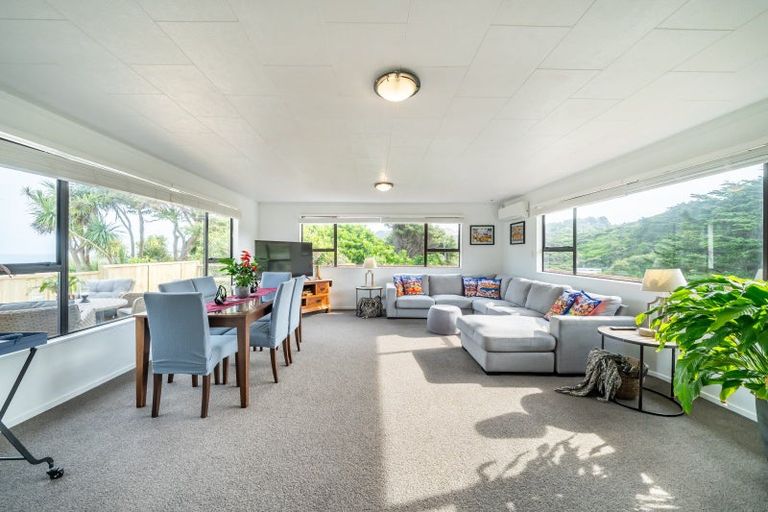 Photo of property in 20 Roys Road, Plimmerton, Porirua, 5026