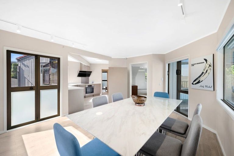 Photo of property in 12a Estelle Place, Farm Cove, Auckland, 2012