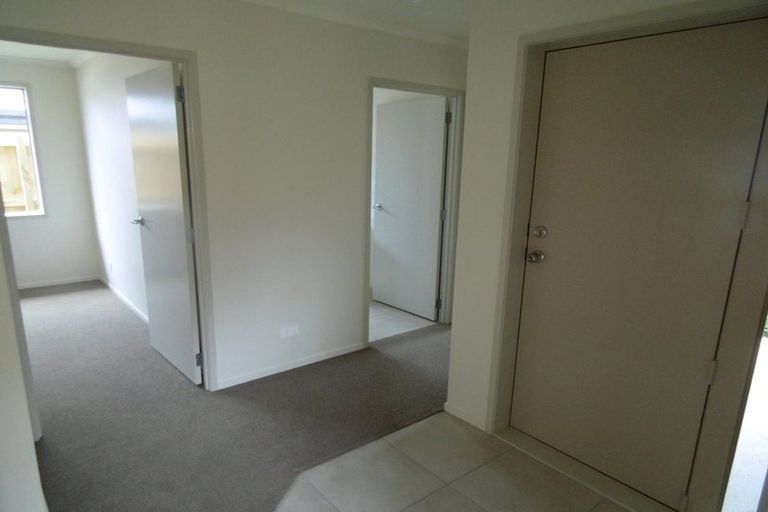 Photo of property in 20 Anna Lane, Glen Eden, Auckland, 0602