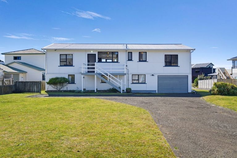 Photo of property in 281 Pohutukawa Avenue, Ohope, 3121