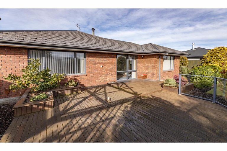 Photo of property in 83 Rolleston Drive, Rolleston, 7614