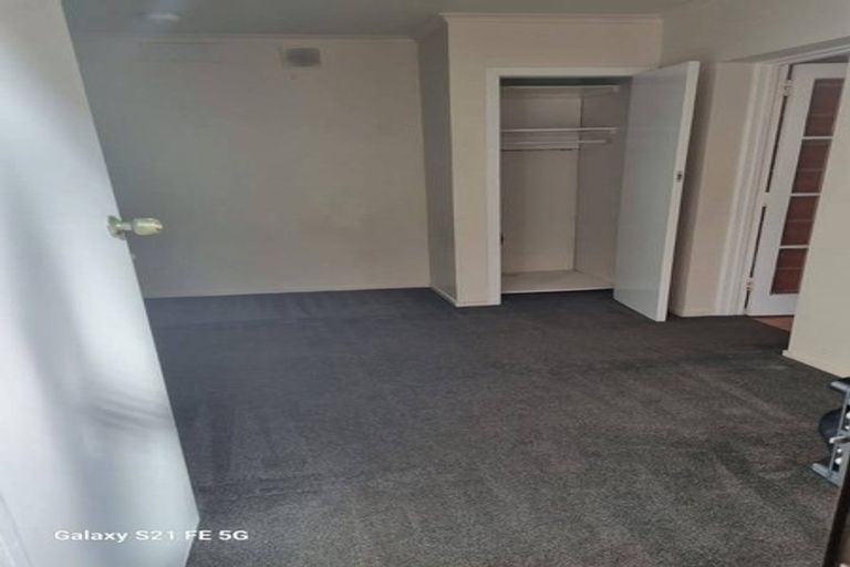 Photo of property in 10 Scenic Drive, Hillpark, Auckland, 2102
