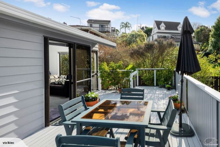 Photo of property in 2/685 East Coast Road, Browns Bay, Auckland, 0630