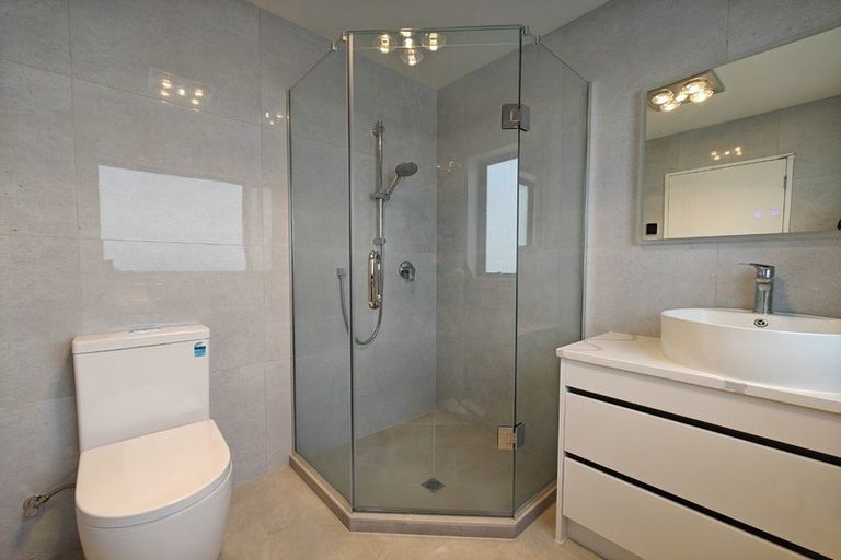 Photo of property in 70 Michael Bosher Way, Flat Bush, Auckland, 2019