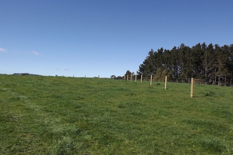 Photo of property in 9 Mangakino Road, Raglan, 3295