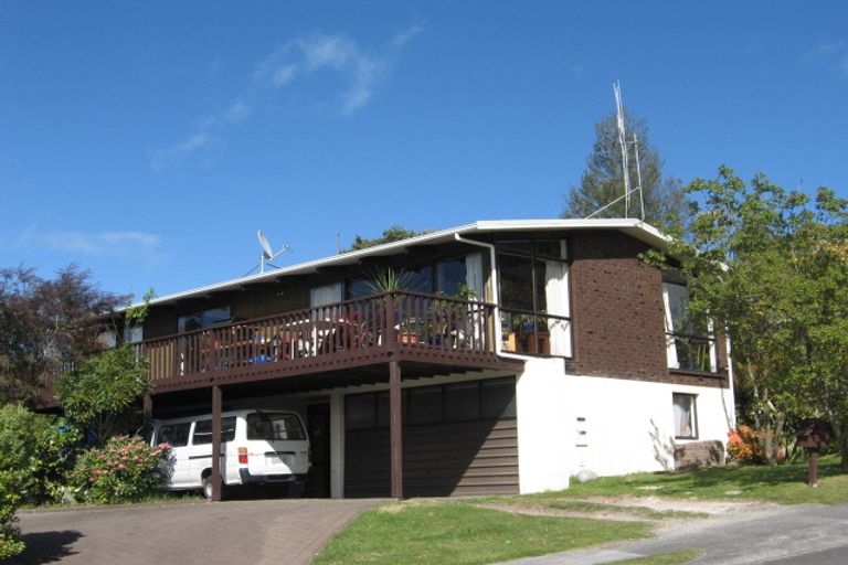 Photo of property in 3 Brunette Drive, Acacia Bay, Taupo, 3330