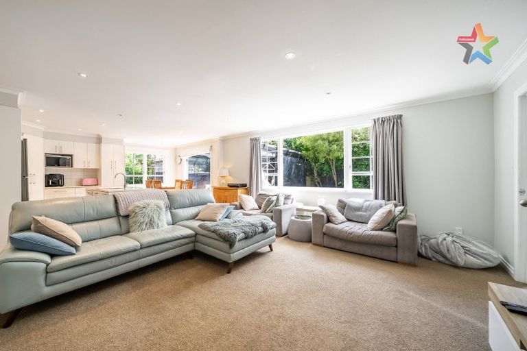 Photo of property in 9 Miro Street, Eastbourne, Lower Hutt, 5013