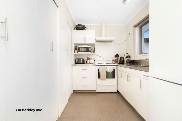 Photo of property in 33 Berkley Avenue, Hillcrest, Hamilton, 3216