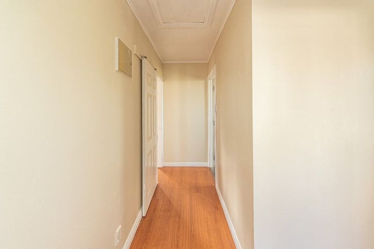 Photo of property in 27 Matipo Street, Castlecliff, Whanganui, 4501