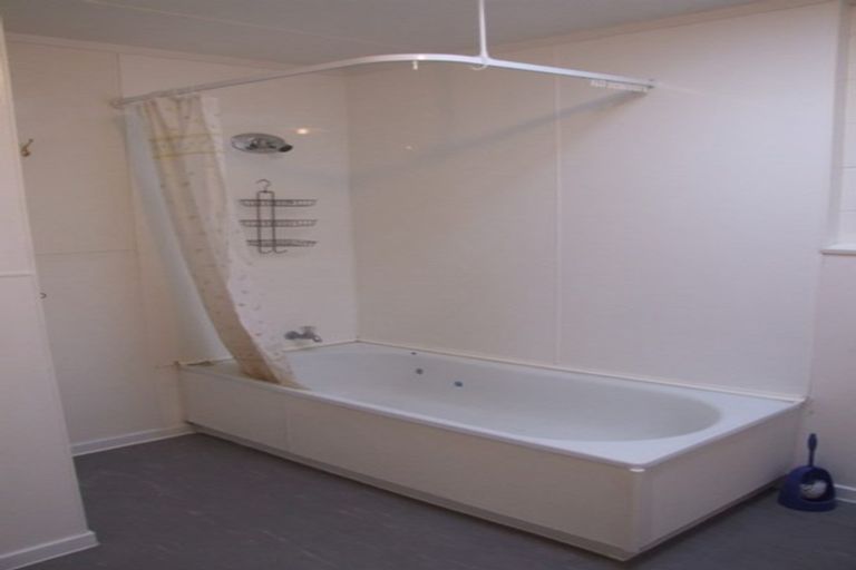 Photo of property in 11/12 Norfolk Street, Regent, Whangarei, 0112