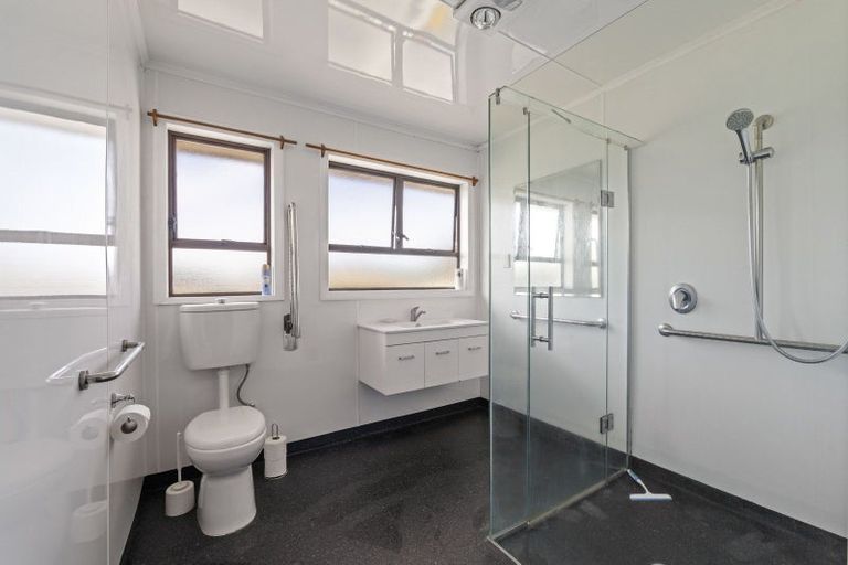 Photo of property in 82 High Street, Eltham, 4322