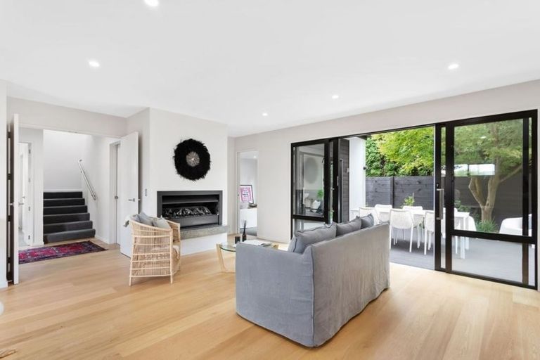 Photo of property in 15b Garden Road, Merivale, Christchurch, 8014